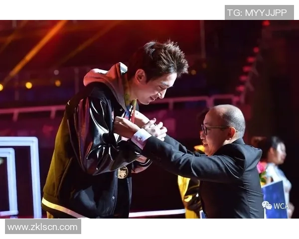 ZEMRA与FlyQuest激战正酣谁将夺得胜利的荣耀之巅